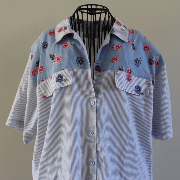 Vintage floral button up - Picture 1 of 1